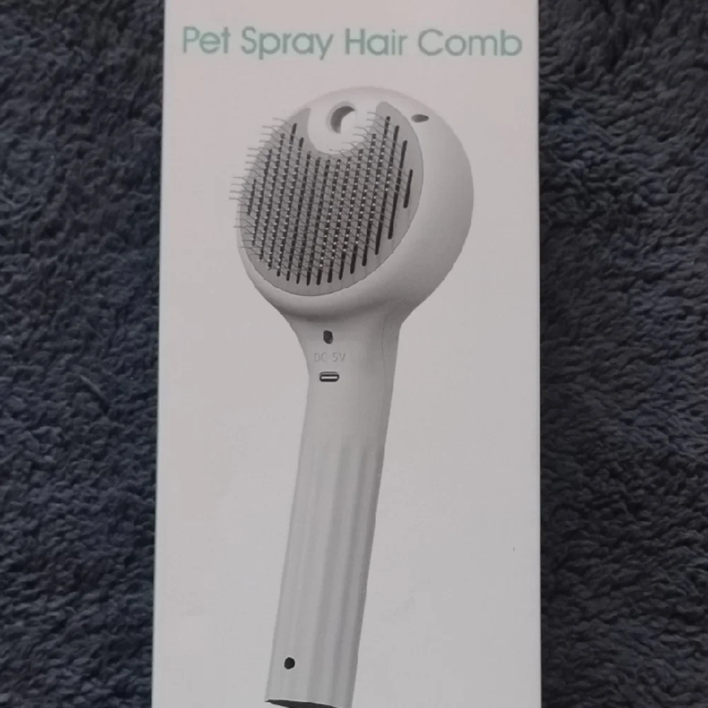 White Pet Spray Hair Comb